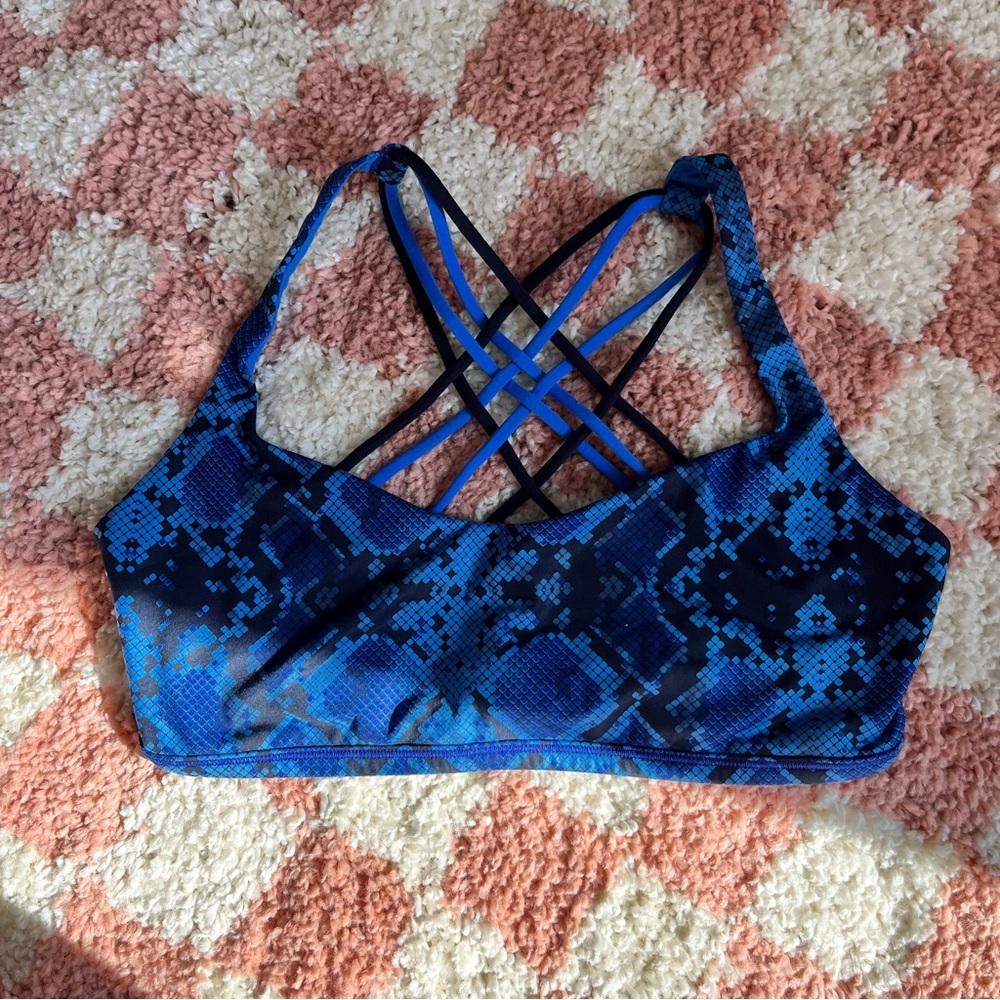 Lululemon free to be wild bra